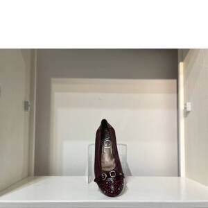 NEW AGL gold stud toe in burgundy